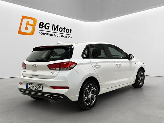 Hyundai i30 4 of 18