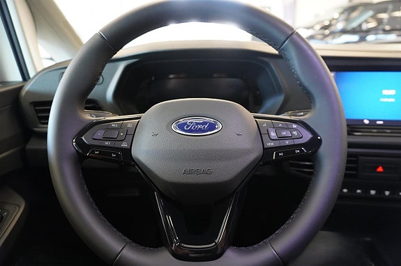 Ford Transit Connect 11 of 21
