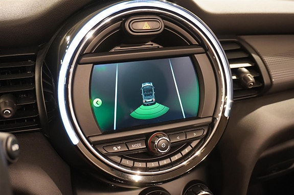 MINI Cooper 8 of 16
