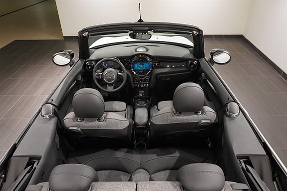 MINI Cooper 11 of 11
