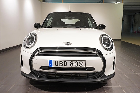 MINI Cooper 8 of 11