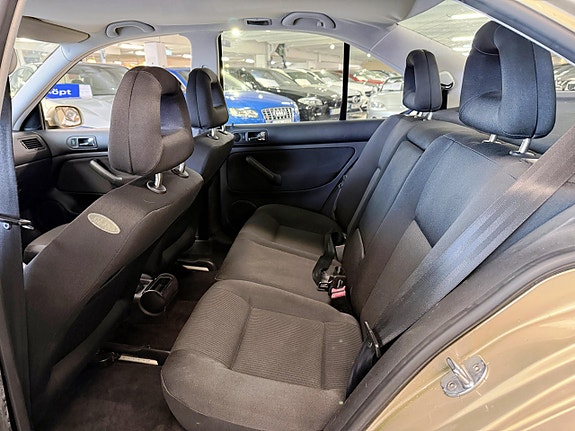 Volkswagen Bora 11 of 17