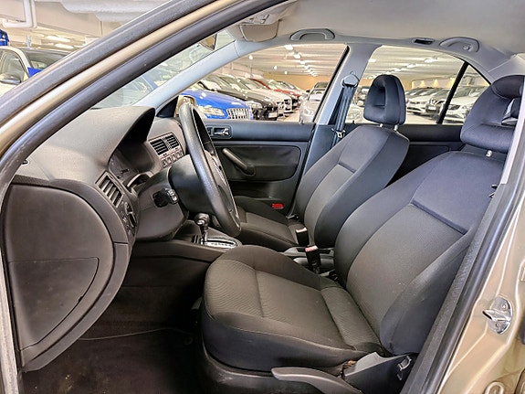 Volkswagen Bora 9 of 17