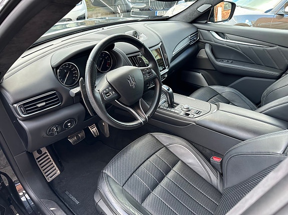 Maserati Levante 9 of 30