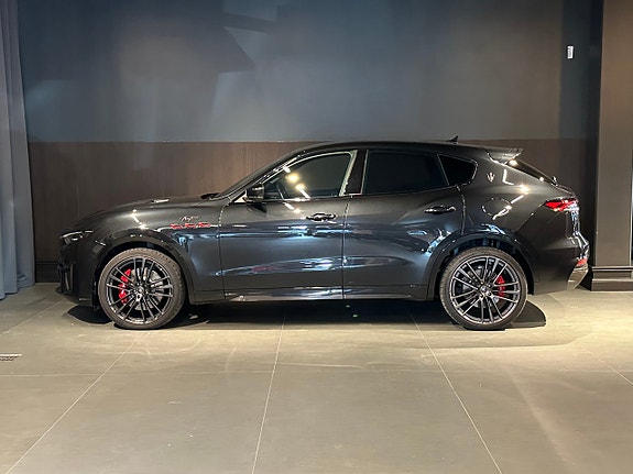 Maserati Levante 4 of 30