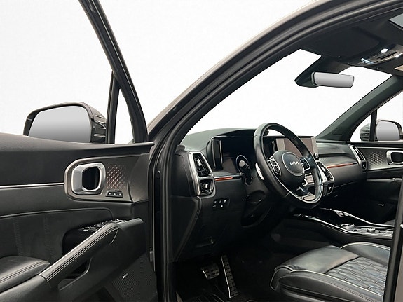 Kia Sorento 14 of 30