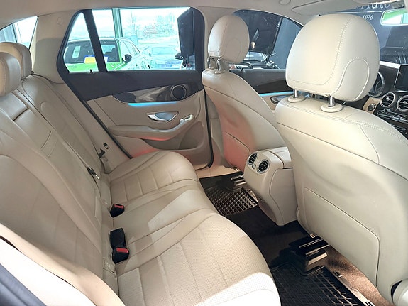 Mercedes-Benz GLC220 d 13 of 18