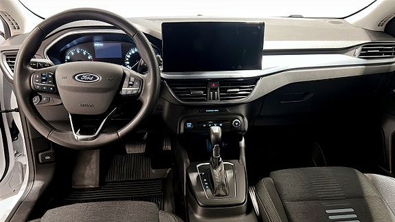 Ford Focus 4 of 12