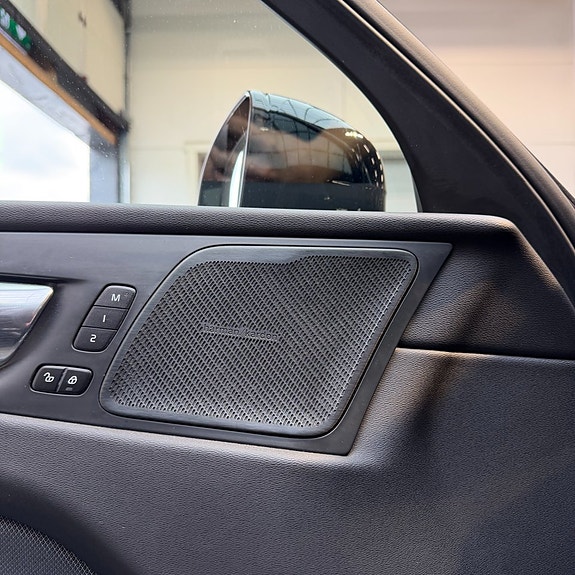 Volvo XC60 13 of 13