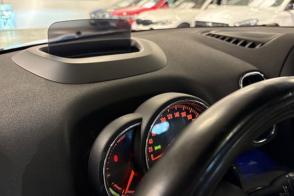 MINI Countryman Cooper SE 21 of 30