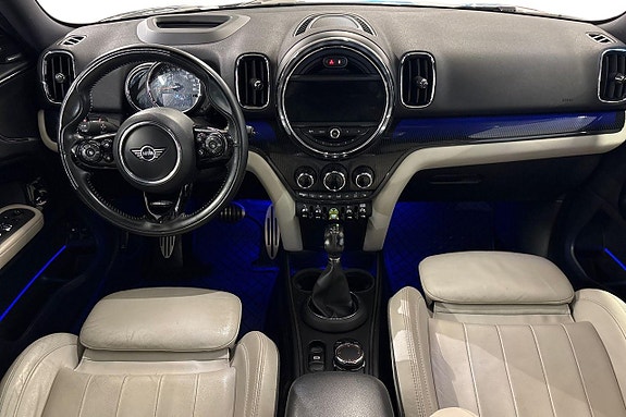 MINI Countryman Cooper SE 10 of 26