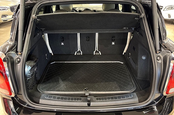 MINI Countryman Cooper SE 17 of 26
