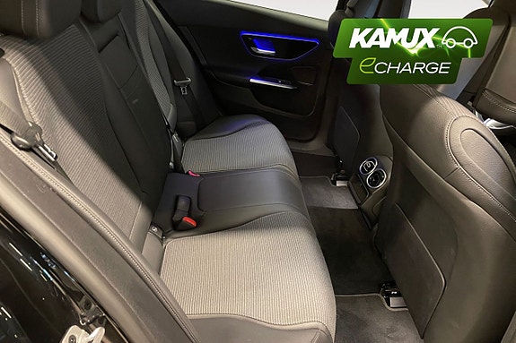 Mercedes-Benz C300 13 of 25