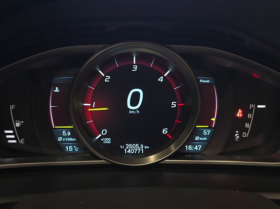 Volvo V40 Cross Country 27 of 30