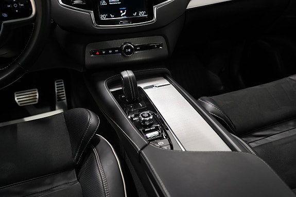 Volvo XC90 15 of 29