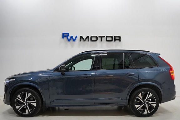 Volvo XC90 3 of 29