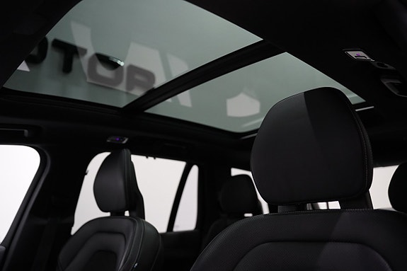 Volvo XC90 7 of 29
