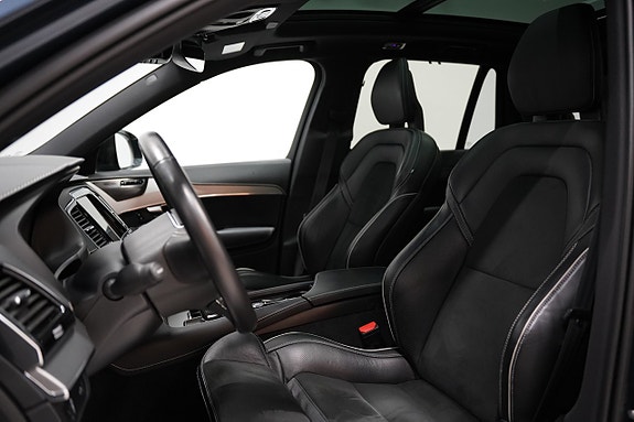 Volvo XC90 6 of 29