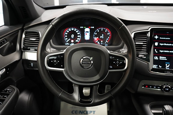 Volvo XC90 13 of 29