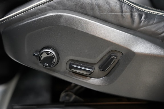Volvo XC90 9 of 29