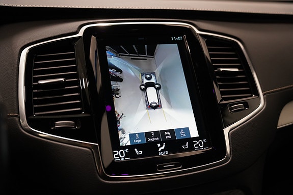 Volvo XC90 17 of 29
