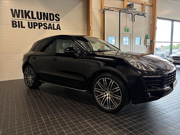 Porsche Macan S 3 of 27