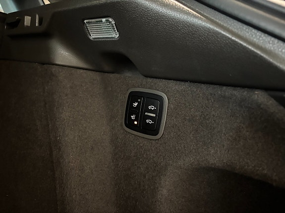 Porsche Macan S 26 of 27