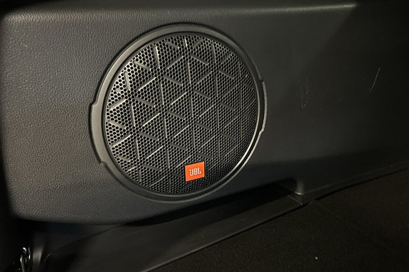 Toyota RAV4 17 of 18