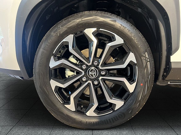 Toyota Yaris Cross 16 of 26
