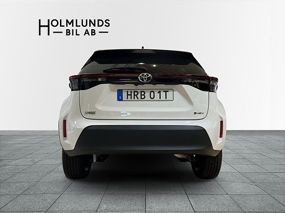 Toyota Yaris Cross 4 of 26