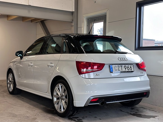Audi A1 4 of 22