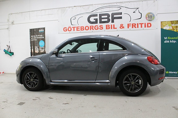 Volkswagen Beetle 2 of 19