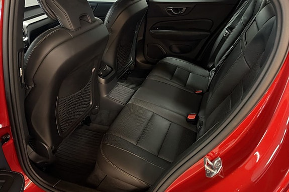 Volvo S60 7 of 10