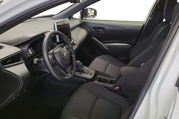 Toyota Corolla Cross 13 of 20