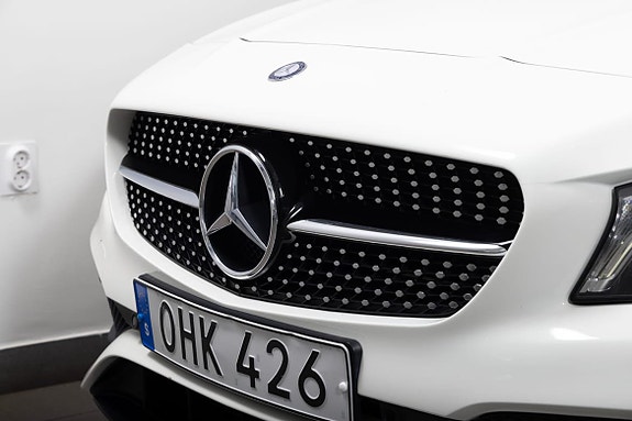 Mercedes-Benz CLA200 d 3 of 20