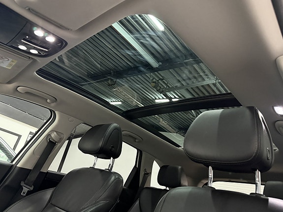 Kia Sorento 9 of 14
