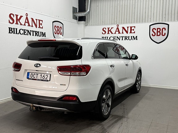 Kia Sorento 4 of 14