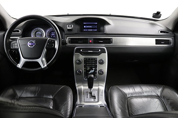 Volvo XC70 16 of 27