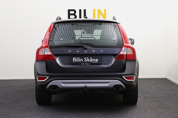 Volvo XC70 11 of 27