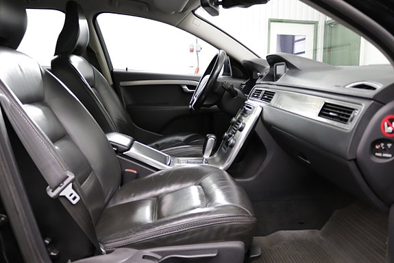 Volvo XC70 27 of 27
