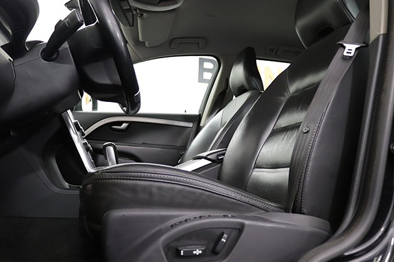 Volvo XC70 24 of 27