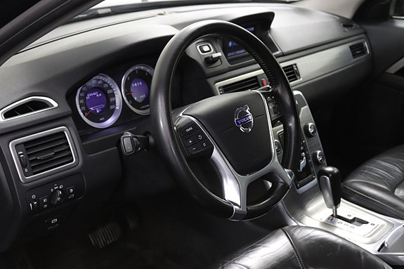Volvo XC70 14 of 27