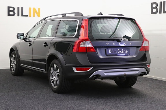 Volvo XC70 10 of 27