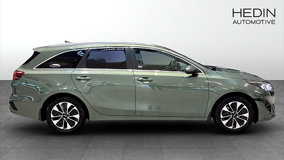 Kia Ceed 3 of 24