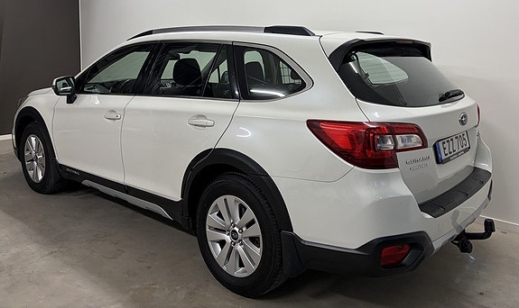 Subaru Outback 5 of 10