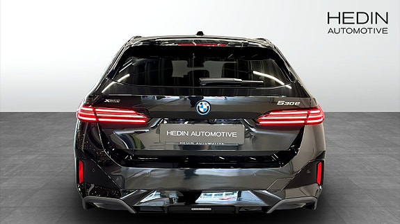 BMW 530e 7 of 12