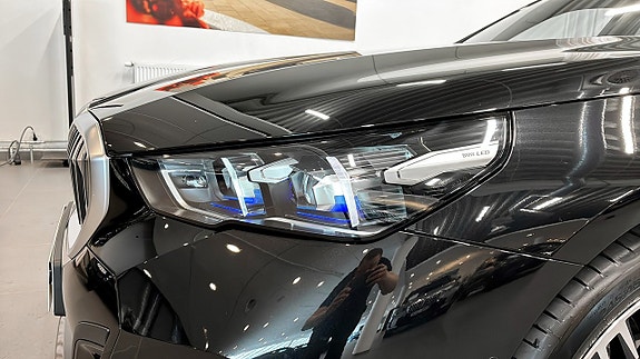 BMW 530e 11 of 12