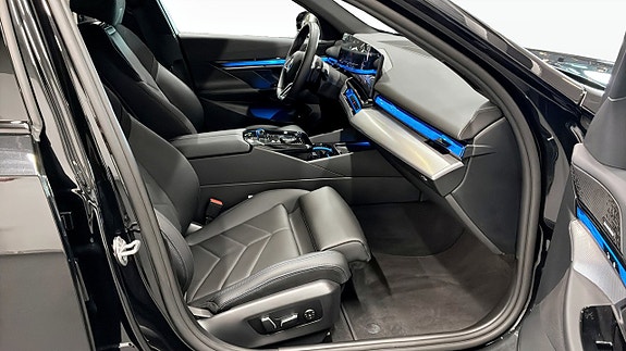 BMW 530e 3 of 12