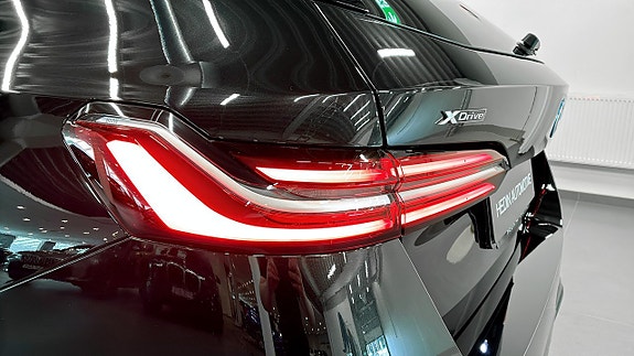 BMW 530e 12 of 12