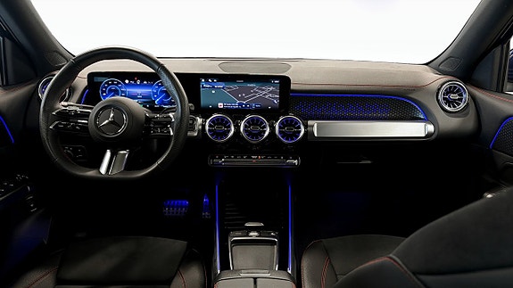 Mercedes-Benz EQB250+ 4 of 20
